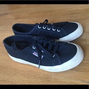 Navy blue superga sneakers in size 7